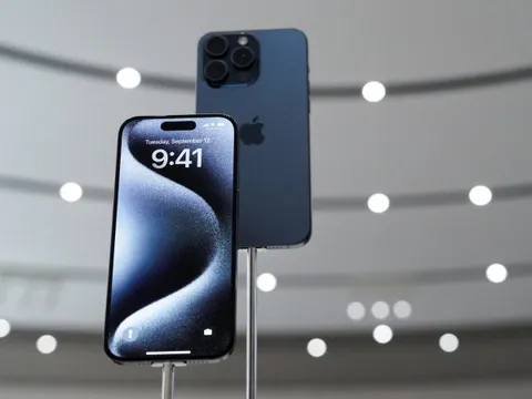 iPhone 15 mở bán sớm ở Việt Nam - nỗi buồn của dân buôn hàng xách tay