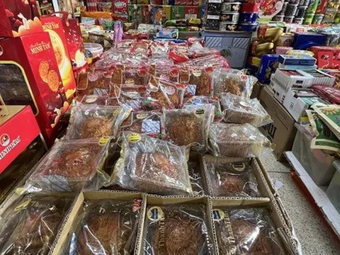 Tràn lan bánh trung thu giá rẻ, đại hạ giá