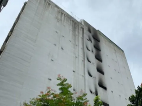 Người ký cấp phép cho chung cư mini trong vụ cháy làm 56 người chết nói gì?