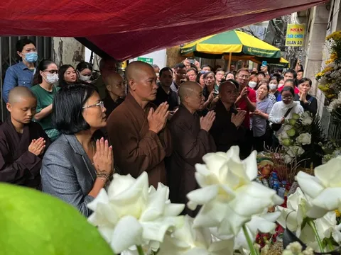 Nhiều chùa tổ chức lễ cầu nguyện cho nạn nhân vụ cháy chung cư mini tại Hà Nội