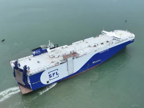 Tàu sân bay chuyên chở ô tô dài 200 m vừa được Trung Quốc hoàn thành