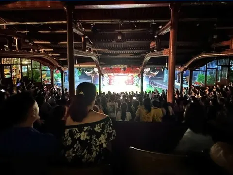 Nhà hát thuộc Bộ VH-TT-DL vẫn biểu diễn dù Hà Nội dừng hoạt động giải trí: "Cần ứng xử văn hóa"