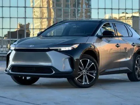 Toyota tất tay với xe điện, hé lộ công nghệ pin mới có tầm vận hành 1.500km, đủ đi từ Hà Nội tới Bình Thuận
