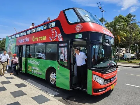 Xe buýt 2 tầng thoáng nóc "về" Vũng Tàu