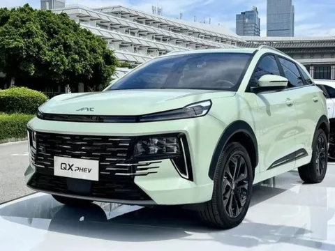 'Ông trùm' xe tải tại Việt Nam trình làng mẫu SUV ngang cỡ Mazda CX-5: mức tiêu thụ cực khiêm tốn 1,33 lít/100km với giá chỉ hơn 400 triệu đồng