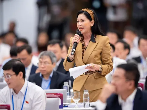 CEO Lê Hồng Thủy Tiên: Ngoài những doanh nghiệp rất liều, 'dùng thuốc tăng trọng', lớn nhanh, ngã bệnh, lăn đùng ra chết yểu thì vẫn có rất nhiều DN chân chính