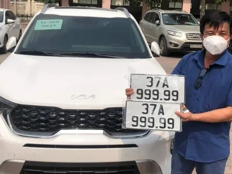 Đấu giá biển số lần đầu tiên - Biển số có giá cao nhất hơn 32 tỷ đồng