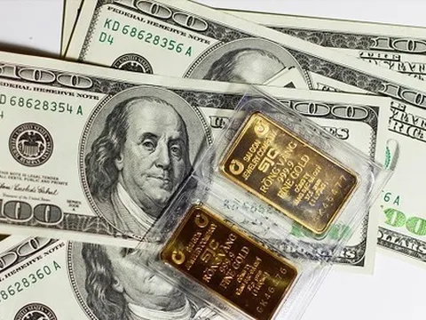 Giá vàng vượt mốc 69 triệu đồng/lượng, USD tiếp tục tăng mạnh