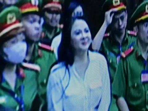 Nguyễn Phương Hằng bị đề nghị mức án 3-4 năm tù