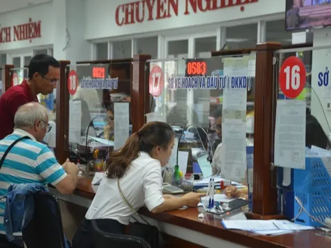 Đà Nẵng chi tiền cho cán bộ đi học luật