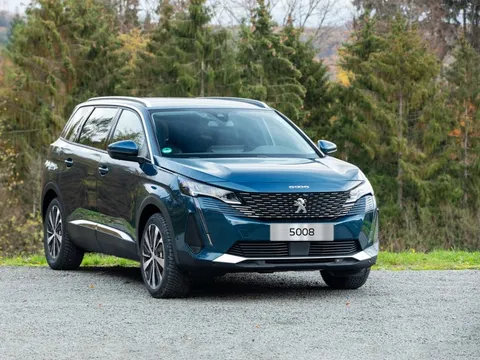 Peugeot 5008 - mẫu SUV 7 chỗ tiện nghi cho gia đình, mức giá dưới 1 tỷ đồng