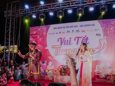 Giới trẻ 'chạy sô' múa lân, đóng vai chú Cuội, kiếm bộn tiền mùa Trung thu