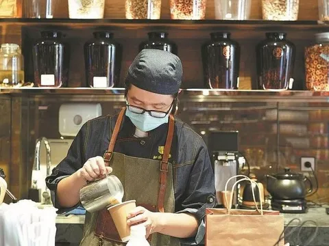 Cà phê vị thuốc đông y thu hút giới trẻ Trung Quốc