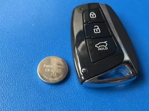 Bao lâu thì cần thay pin cho chìa khóa thông minh ô tô?