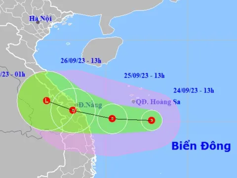 Áp thấp nhiệt đới hướng vào khu vực Đà Nẵng - Quảng Ngãi, Trung Bộ mưa rất to