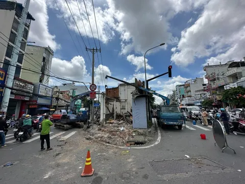 Đường Lũy Bán Bích ra sao sau khi tháo dỡ căn nhà án ngữ suốt 10 năm?