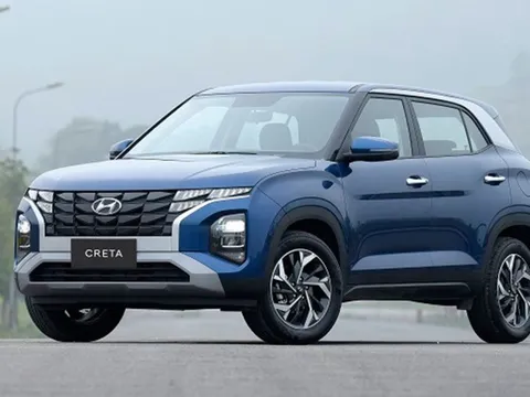 Hyundai Creta mạnh tay ưu đãi tới 80 triệu đồng, tân binh Toyota Yaris Cross vừa ra mắt đã gặp khó