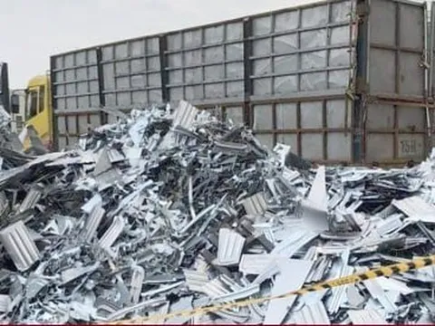 Khởi tố 7 nhân viên nhà máy ô tô Vinfast trộm cắp phế liệu