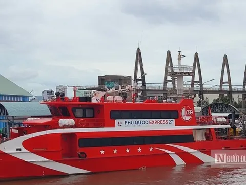 Tàu, phà đi đảo Phú Quốc tạm ngưng hoạt động