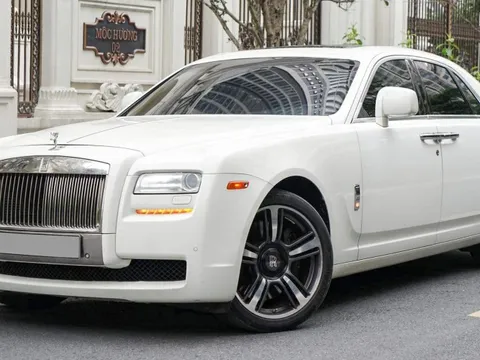 Rolls-Royce Ghost đỉnh cao của nhà giàu Việt một thời bán lại chỉ 5,8 tỷ, ngang Mercedes-Benz S-Class 'đập hộp'