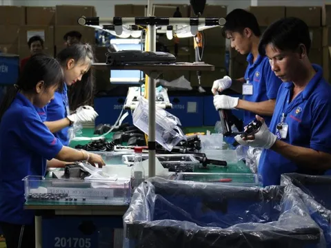 Chứng khoán Thành Công trả 72.000 đồng/cp mua cổ phần DN cung cấp ốc vít cho Samsung, LG, Panasonic..., gấp 3 lần giá Mirae Asset đã chi