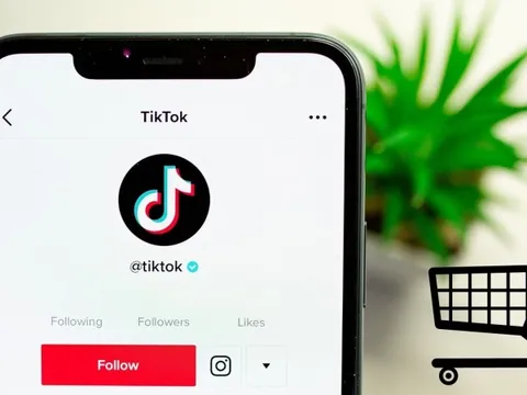 Vì sao người Việt thích mua hàng online trên TikTok?