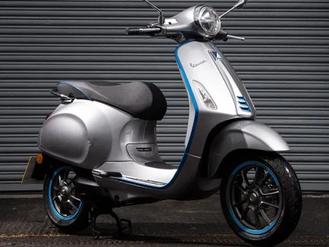 Xe máy điện đắt nhất của Vespa tại Việt Nam: Giá gần gấp 4 lần bản xăng, sạc đầy 4 giờ, đi 100km