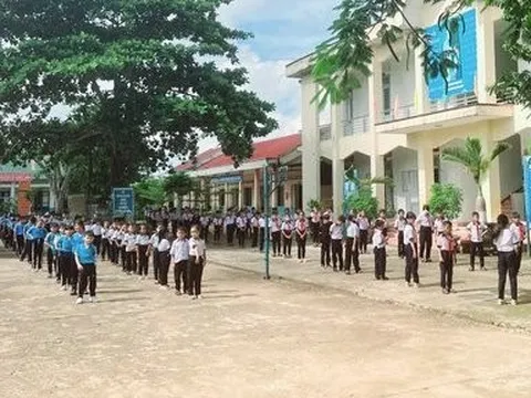 Chủ tịch huyện nói gì sau những bất cập trong điều động viên chức?