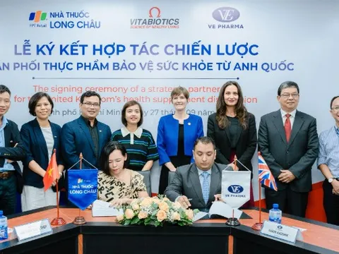 FPT Long Châu mang TPBVSK thương hiệu Vitabiotics từ Anh đến tay người Việt Nam