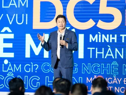 Chủ tịch FPT chỉ ra khác biệt giữa doanh nghiệp lớn và nhỏ: Muốn cái gì thì phải trả giá, có thể hàng chục năm không nghỉ ngày nào