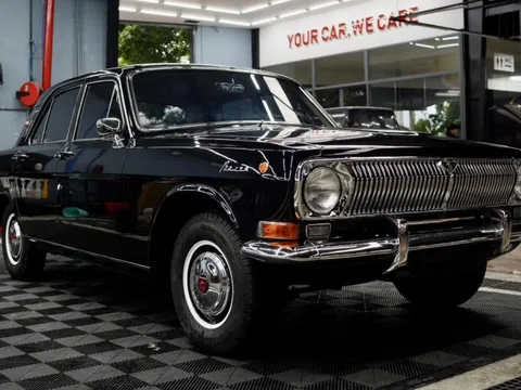 Thợ Việt phục chế Volga 43 tuổi: Làm lại hơn 100 chi tiết, độ thêm tiện nghi