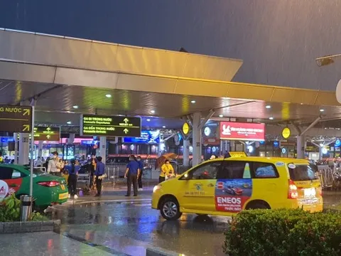 Bồi dưỡng kỹ năng giao tiếp cho tài xế taxi sân bay Tân Sơn Nhất