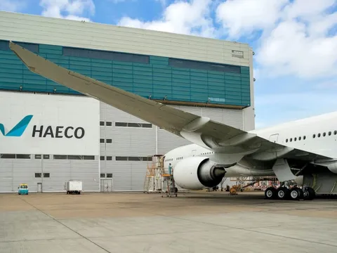 Tập đoàn ngoại đang nhắm tới hàng không Việt: Con của “ông lớn” từng chi tỷ đô mua lại Coca Cola Việt Nam, được kỳ vọng “ghép đôi” với Sungroup