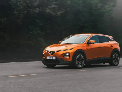 Xe nào mới ra mắt cũng so Mazda CX-5 - thử đem ‘tân binh’ xe điện VinFast VF 6 đối đầu CX-5 sẽ thế nào?