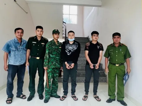 2 nghi phạm giết người ở TP HCM tính kế vượt biên