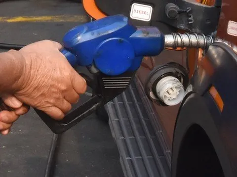 "Tảng băng chìm" ngành xăng dầu