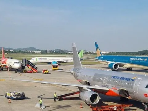 Giá vé máy bay bất ngờ tăng mạnh trước Tết 4 tháng