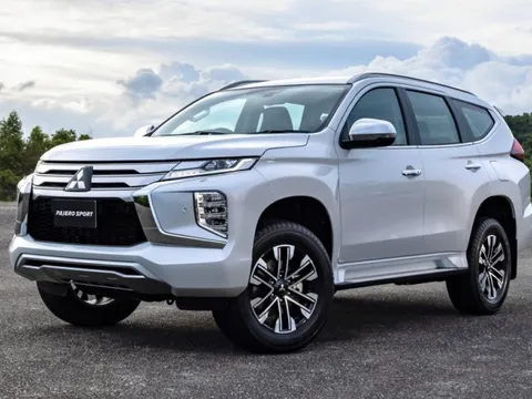 Bảng giá xe Mitsubishi tháng 9: Mitsubishi Pajero Sport được giảm hơn 200 triệu đồng