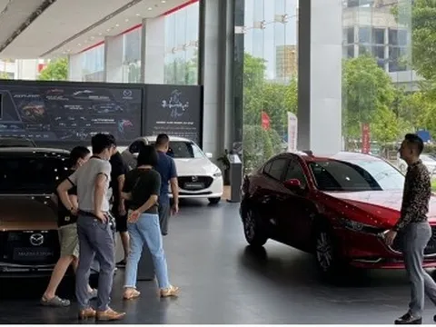 Ô tô lắp ráp và nhập khẩu dự báo bùng nổ sản lượng vào cuối năm