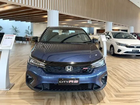 Áp lực đẩy doanh số, Honda City ưu đãi ‘sập sàn’ gần 100 triệu đồng