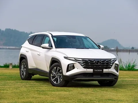 Hyundai Tucson, Santa Fe đồng loạt giảm giá cực mạnh, cao nhất gần 200 triệu đồng