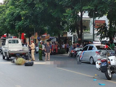 Tìm nhân chứng vụ người đàn ông đi xe máy tử vong khi va chạm với xe buýt