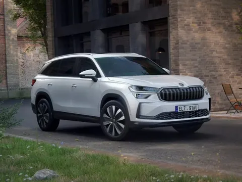 Skoda Kodiaq 2024 ra mắt: Lớn hơn, nhiều công nghệ hơn bản đang bán ở Việt Nam, tăng sức đấu Santa Fe