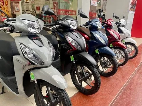 Giá Honda Vision tiếp tục giảm mạnh