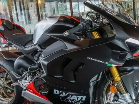 Ducati Panigale V4 SP2 2024 chính thức ra mắt, giá từ 1,5 tỷ đồng