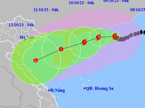 Bão số 4 diễn biến phức tạp, Trung Bộ có nơi mưa 300 mm