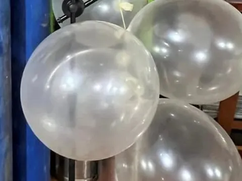 Không dùng loại khí trong “bóng cười” trên người bệnh