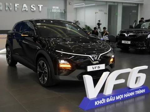 Diện kiến VinFast VF 6 trước ngày bàn giao: VF 6 Base và VF 6 Plus khác nhau như thế nào?