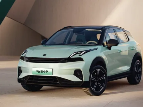 Hãng xe vừa vào Việt Nam ra mắt đối thủ của Toyota Corolla Cross: tiết kiệm nhiên liệu 4,98 lít/km, giá bán từ 600 triệu đồng