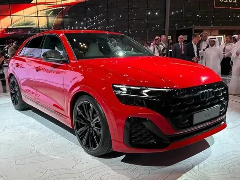 Audi Q8 2024 ra mắt: Hầm hố hơn, máy vẫn mạnh nhưng tiết kiệm xăng hơn nhờ một công nghệ